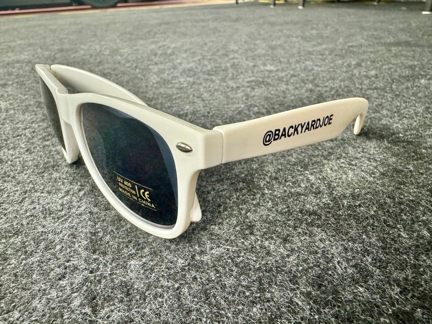 SUNGLASSES